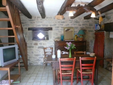 salle a manger du gite Oustal